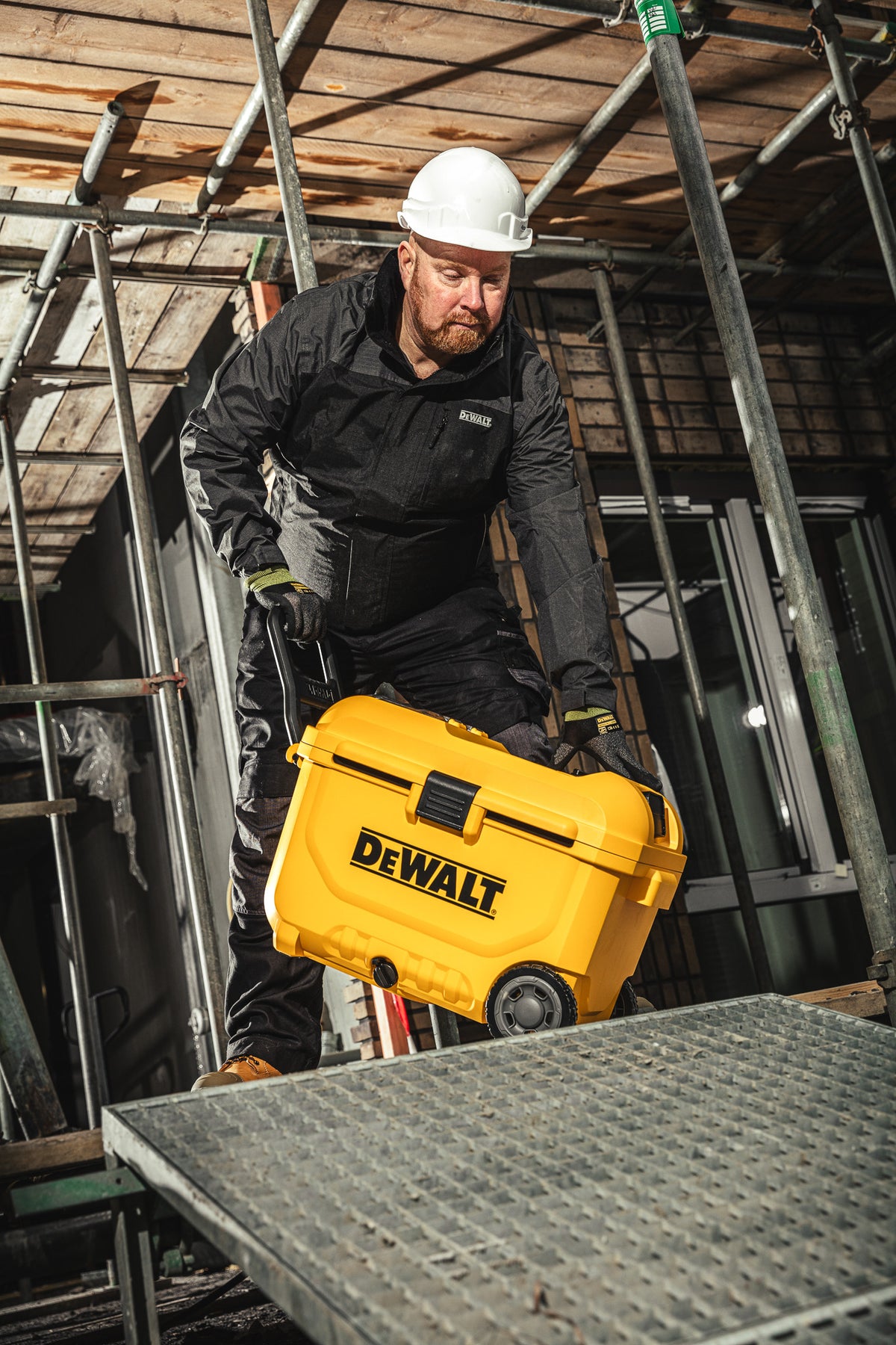 DEWALT 20V MAX Portable Air Cooler with Digital Display, 3-Speed-Tool Only DXACN01B